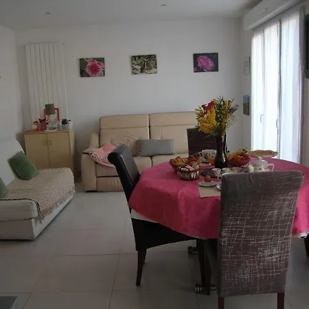 Apartman Agreable Et Tranquille Fontenay-Trésigny